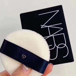 Clé de Peau Beauté 肌膚之鑰 光采蜜粉撲