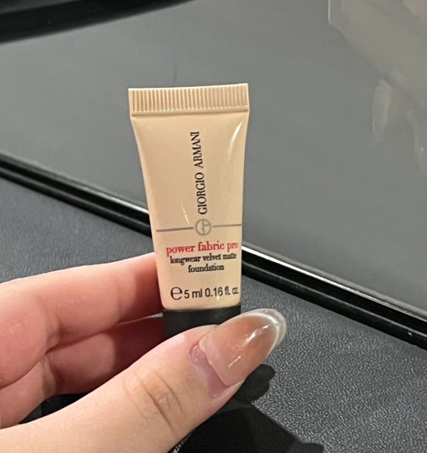 Giorgio Armani 完美絲絨水慕斯粉底 5ml #02