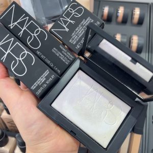 NARS 裸光幻彩蜜粉餅 10g #AURORA（歐若拉限定版）