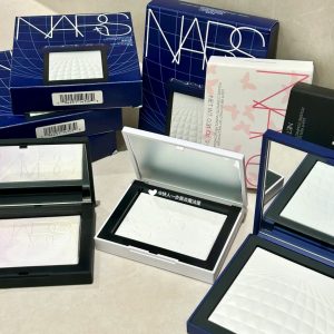 NARS 裸光蜜粉餅 13.5g（地球蔚藍版）