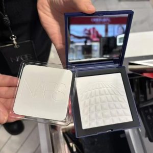 NARS 裸光蜜粉餅 13.5g（地球蔚藍版）