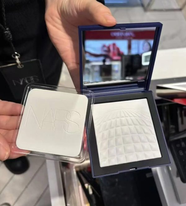 NARS 裸光蜜粉餅 13.5g（地球蔚藍版）